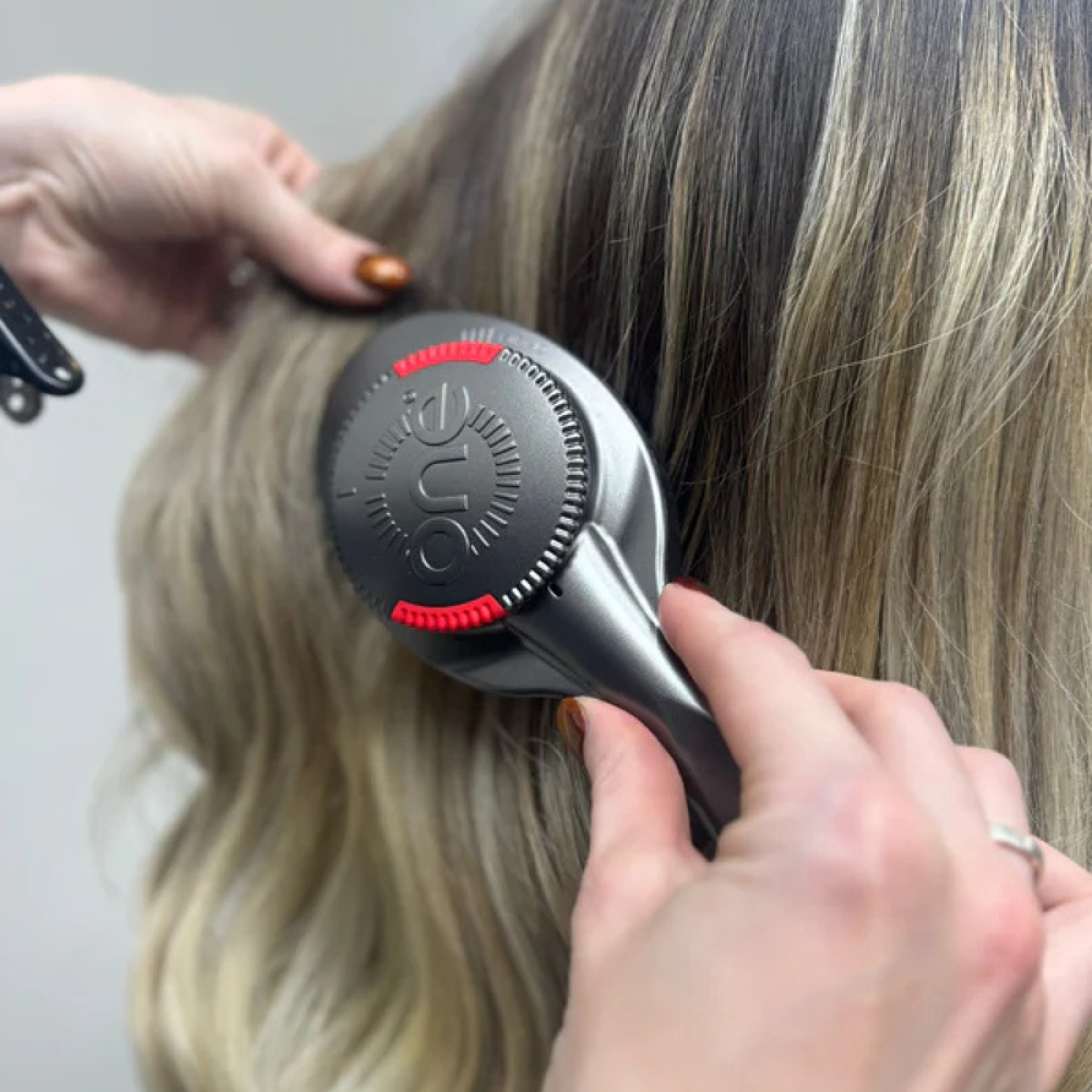 ONE Brush Pro - Adjustable Bristle Hairbrush, Titanium