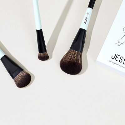 14-in-10 Duo-End Brush Versatility Collection T500