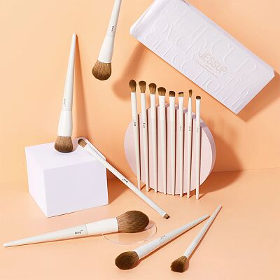 Luxury Light Gray Comprehensive Eye and Face Brush Set 14pcs